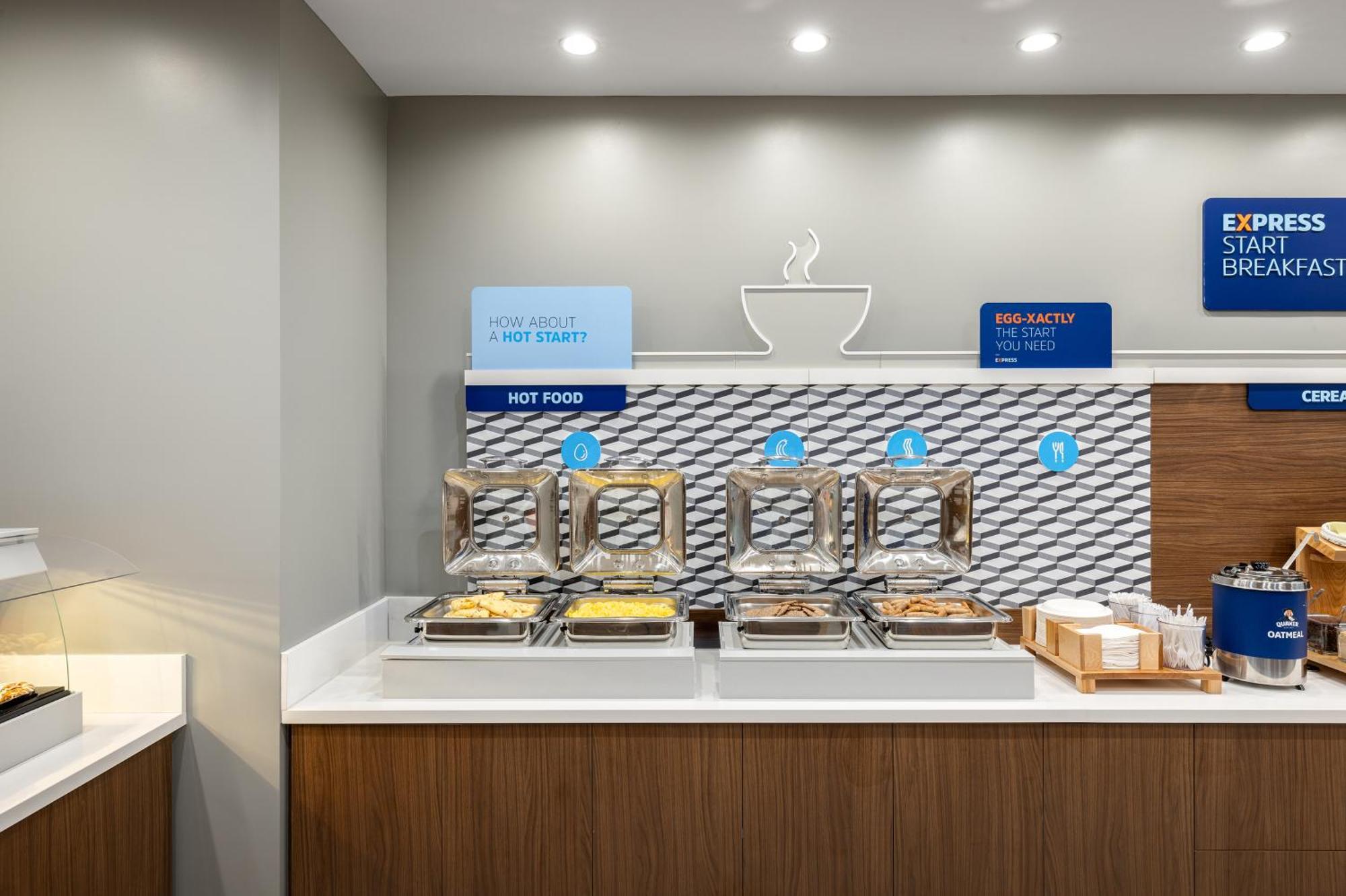 Holiday Inn Express & Suites - Hawaiian Gardens By Ihg Kültér fotó
